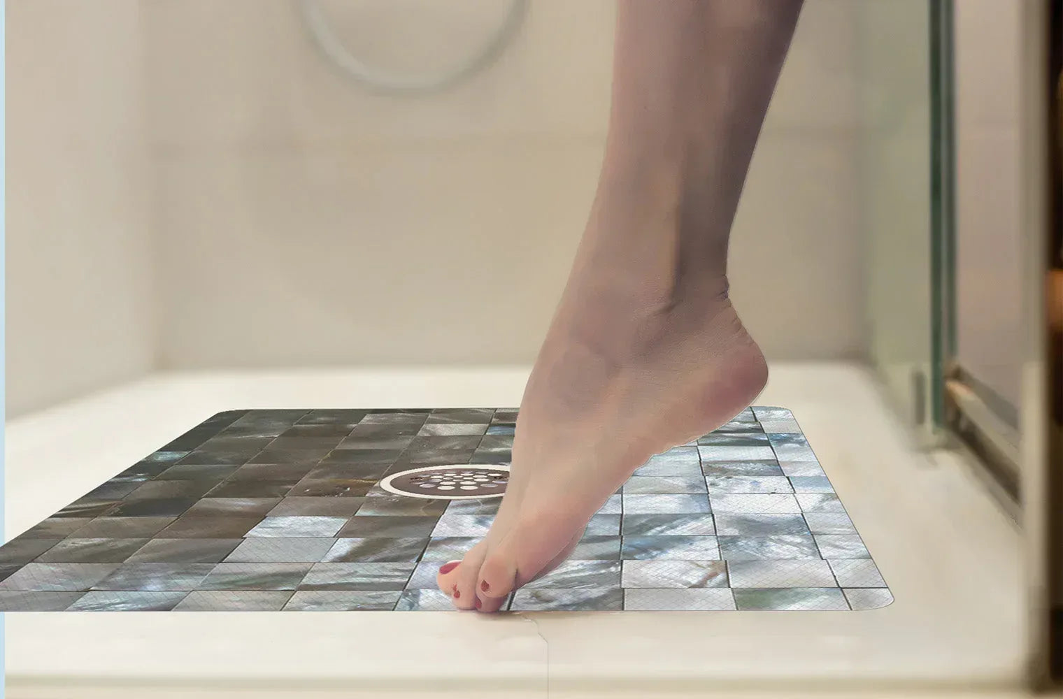 Shower Mat (w/ Drain Hole) - Kahuna Grip