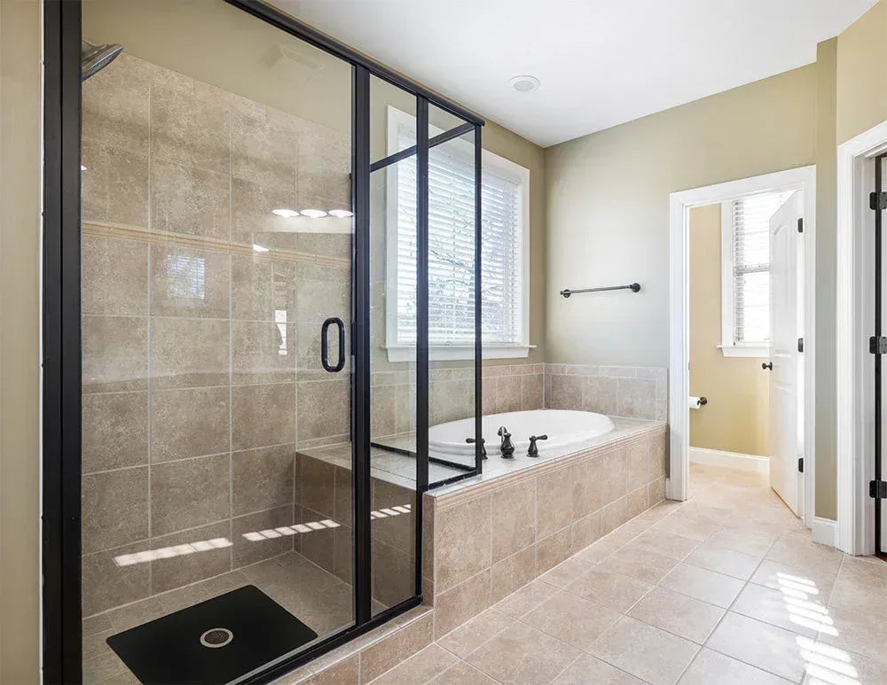 Shower Mat (w/ Drain Hole) - Kahuna Grip