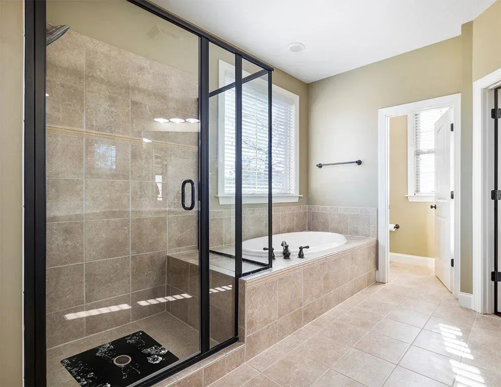 Shower Mat (w/ Drain Hole) - Kahuna Grip