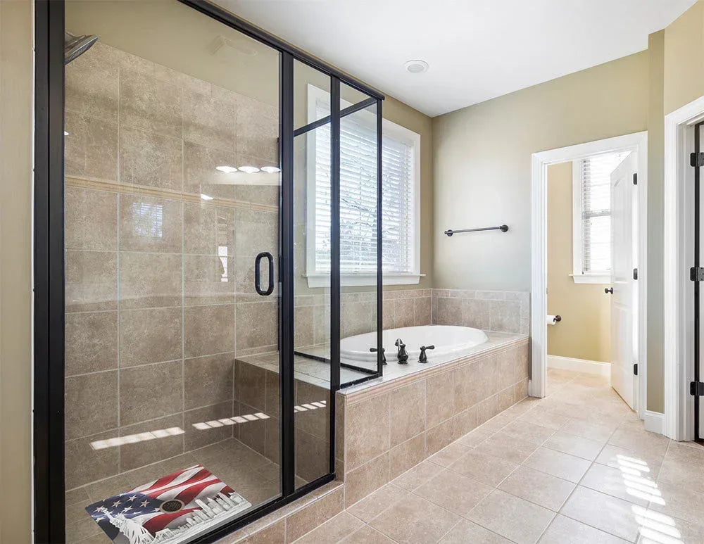 Shower Mat (w/ Drain Hole) - Kahuna Grip