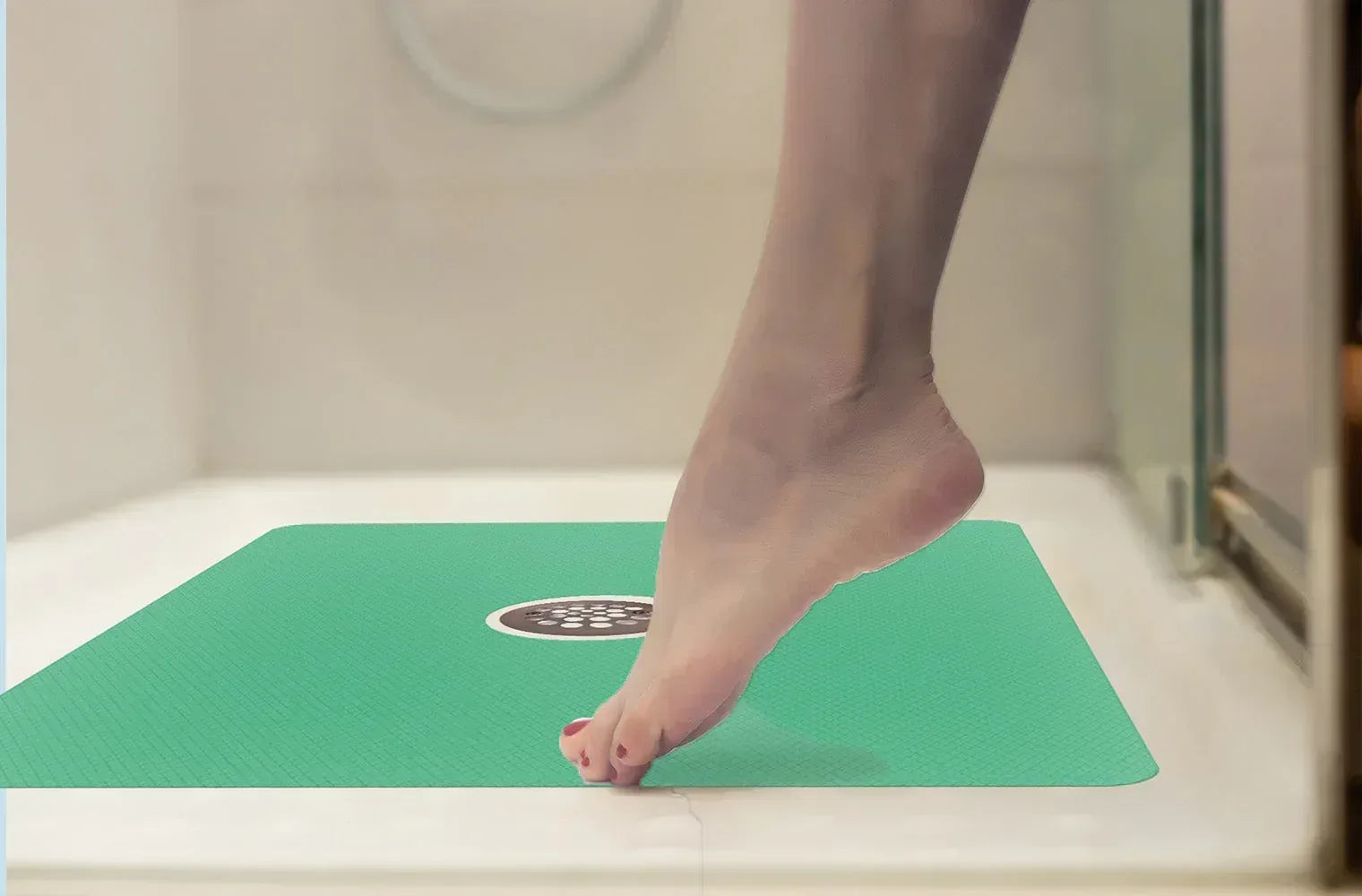 Shower Mat (w/ Drain Hole) - Kahuna Grip