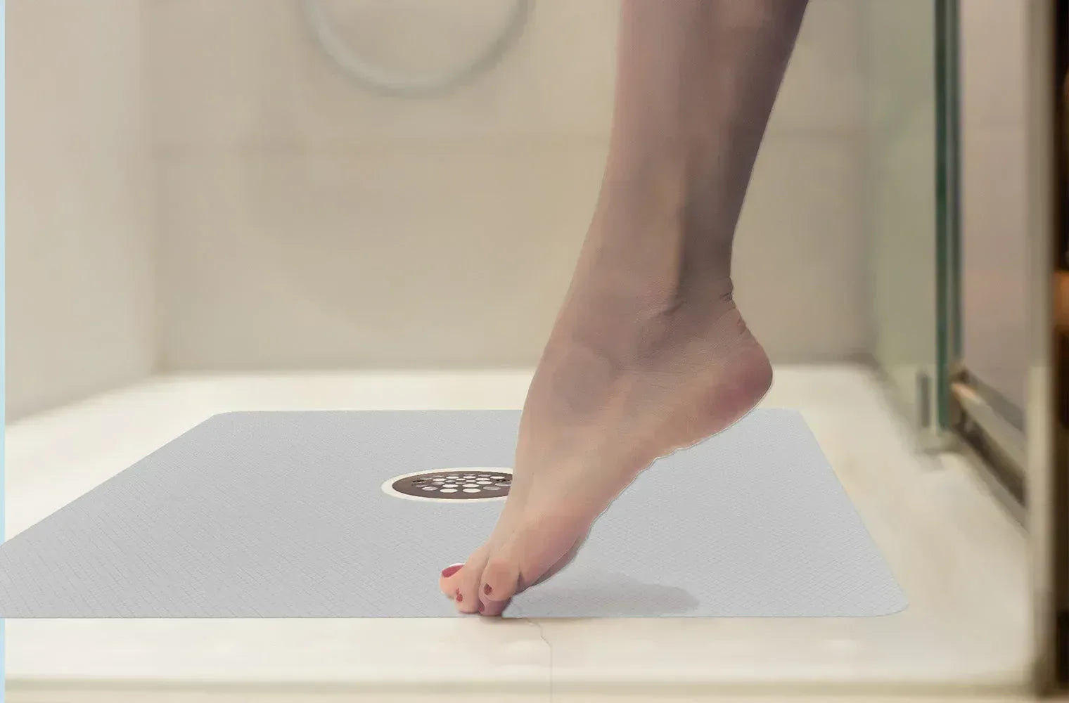 Shower Mat (w/ Drain Hole) - Kahuna Grip