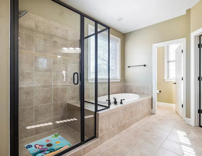 Shower Mat (w/ Drain Hole) - Kahuna Grip
